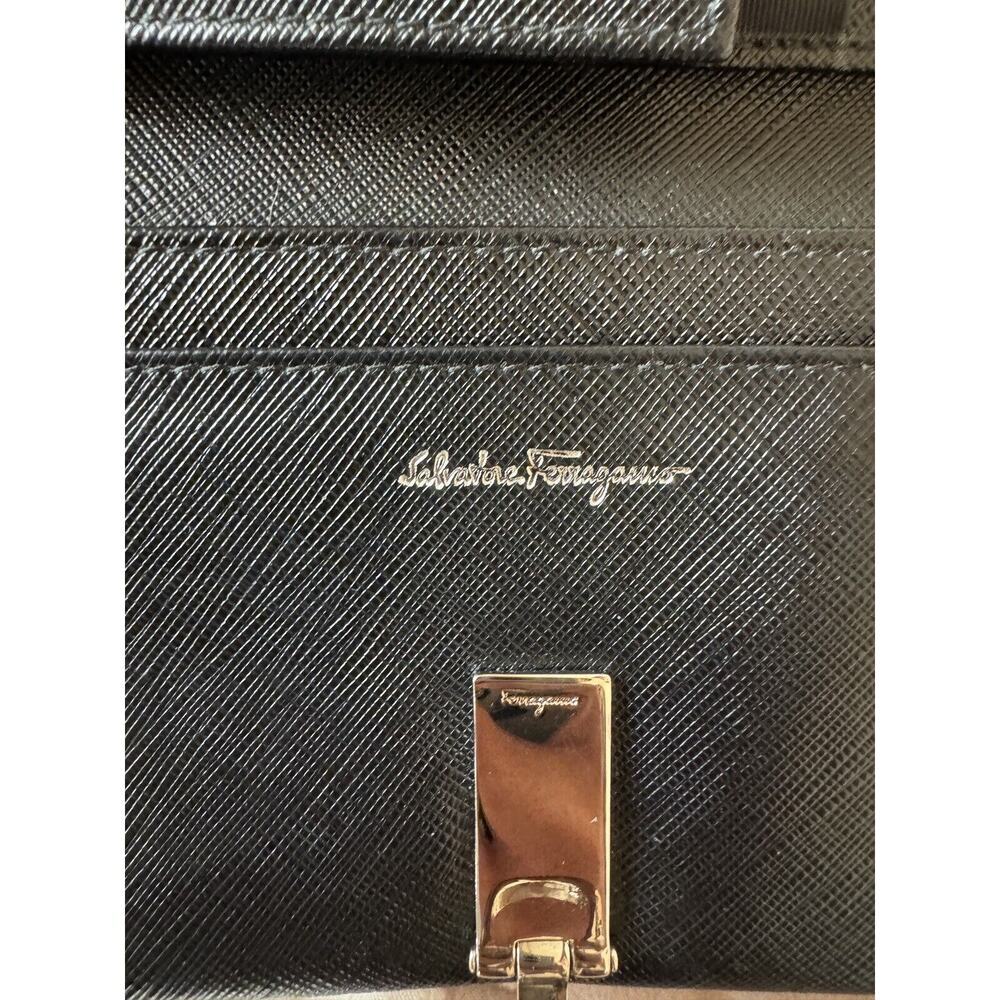 Salvatore Ferragamo Blk Gancino Clip Long Wallet XL835. AUTH - Picture 6 of 9